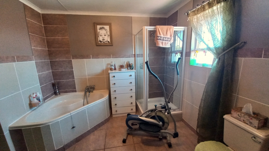 3 Bedroom Property for Sale in Vredenburg Western Cape